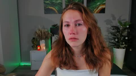 Snapshot of michelleortis chatting on 12, 12, 2024 MichelleOrtis online show from 12, 12, 2024