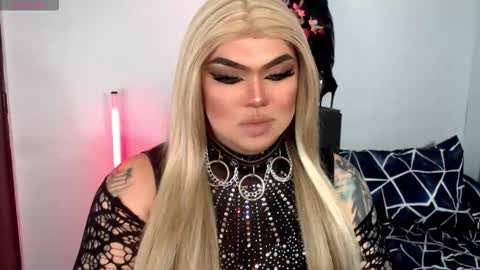 Michelle online show from 4, 11, 2025