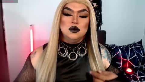 Michelle online show from 6, 11, 2025