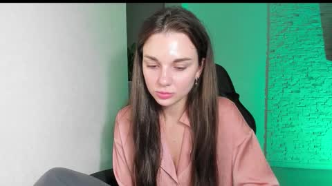 Michellee online show from 13, 11, 2025