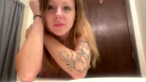 michiheartaaron503780 online show from 4, 11, 2025