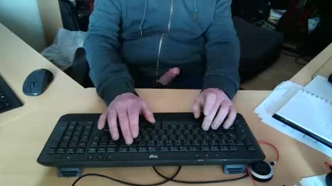 mickyj online show from 20, 4, 2026