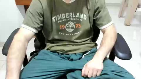 microfama00 online show from 4, 2, 2026