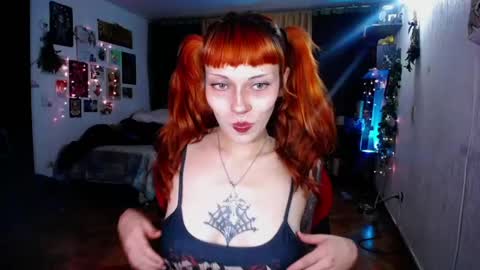 Pola  INDEPENDENT MODEL online show from 17, 6, 2026