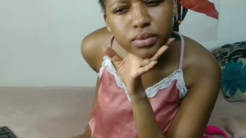 Snapshot of midnightsinx chatting on 16, 4, 2026 midnightsinx online show from 16, 4, 2026