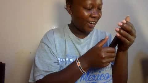 Snapshot of midnightt_curves chatting on 21, 6, 2026 midnightt_curves online show from 21, 6, 2026
