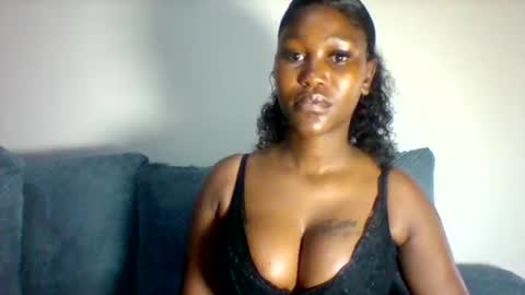 Snapshot of midnightt_tease chatting on 23, 2, 2026 midnightt_tease online show from 23, 2, 2026