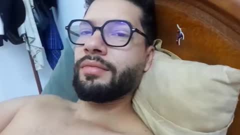 Snapshot of midoumas1 chatting on 5, 10, 2025 Sam online show from 5, 10, 2025