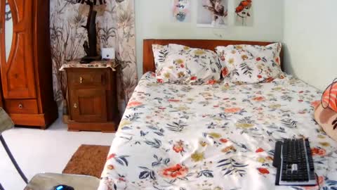miel_07 online show from 14, 7, 2026