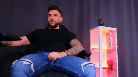 MightyAaron online show from 12, 2, 2025