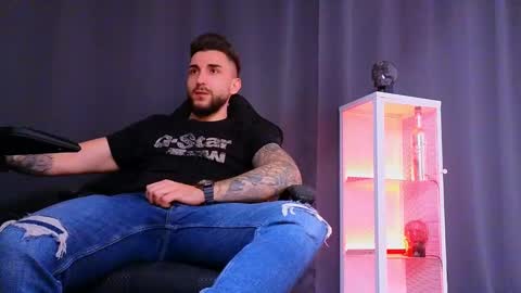 MightyAaron online show from 13, 2, 2025