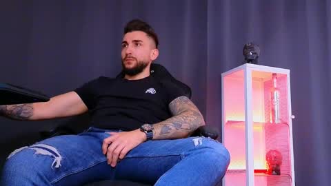 MightyAaron online show from 14, 2, 2025