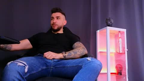 MightyAaron online show from 19, 2, 2025