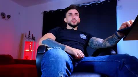 MightyAaron online show from 16, 9, 2025