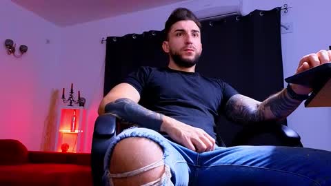 MightyAaron online show from 21, 10, 2025