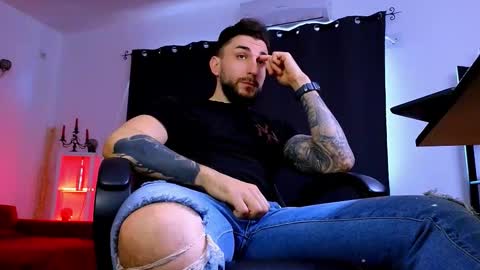 MightyAaron online show from 2, 3, 2026