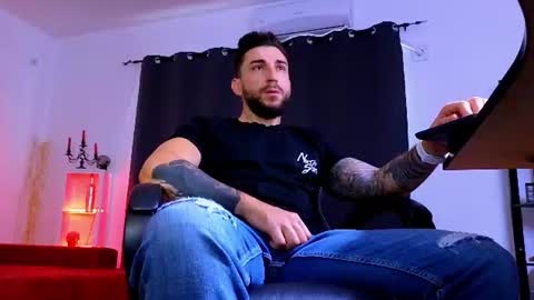 Snapshot of mightyaaron chatting on 13, 7, 2026 MightyAaron online show from 13, 7, 2026