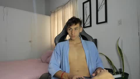 Snapshot of miguel_hz chatting on 18, 1, 2025 Miguel Hernandez online show from 18, 1, 2025