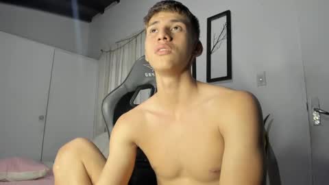 Snapshot of miguel_hz chatting on 29, 1, 2025 Miguel Hernandez online show from 29, 1, 2025