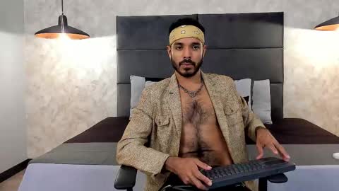 miguelsanfrancisco online show from 2, 12, 2025