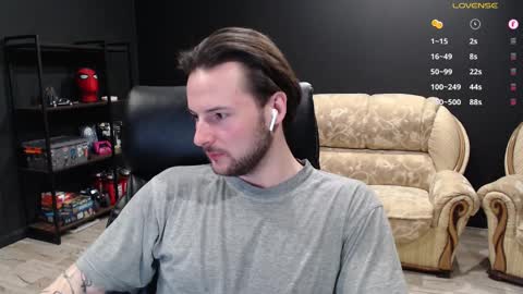 Misha Winchester online show from 4, 3, 2025