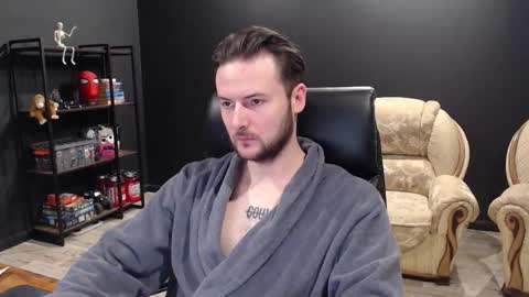 Misha Winchester online show from 2, 12, 2025