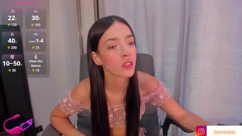 Snapshot of miia_bratz chatting on 17, 9, 2025 miia_bratz online show from 17, 9, 2025