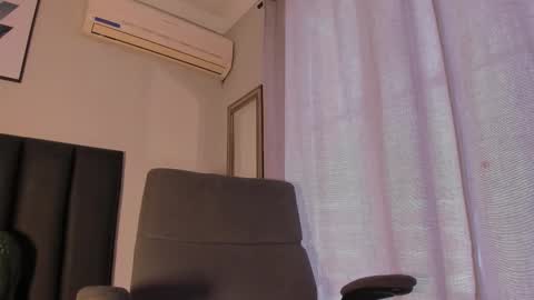 Snapshot of miia_bratz chatting on 25, 9, 2025 miia_bratz online show from 25, 9, 2025