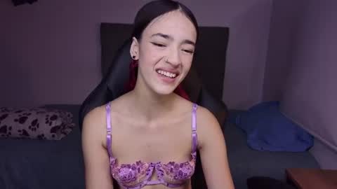 Snapshot of miia_bratz chatting on 23, 7, 2026 miia_bratz online show from 23, 7, 2026