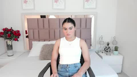 Mia  online show from 1, 3, 2025