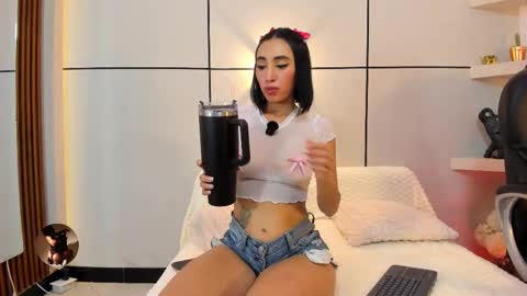    online show from 21, 10, 2025