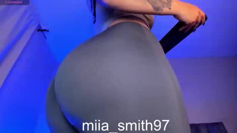 mia online show from 26, 3, 2026
