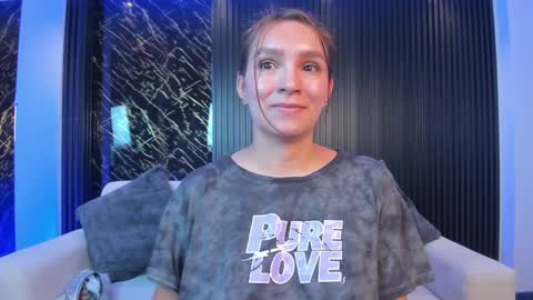 Miia 3 online show from 10, 1, 2025