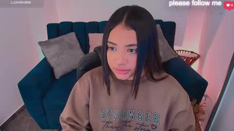 Snapshot of miiaa7_ chatting on 22, 3, 2026 Ma is my name I invite you to check out my wish list for my birthday online show from 22, 3, 2026