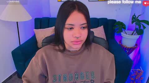 Snapshot of miiaa7_ chatting on 23, 4, 2026 Ma is my name I invite you to check out my wish list for my birthday online show from 23, 4, 2026