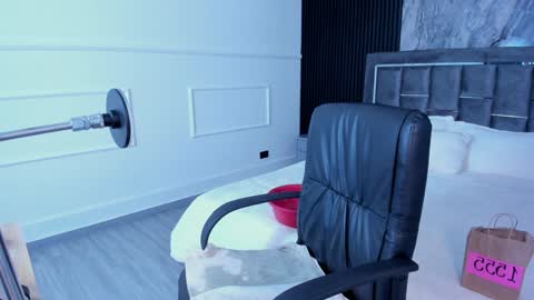 Snapshot of miiaamonroee chatting on 6, 2, 2025 Mia Monroe online show from 6, 2, 2025