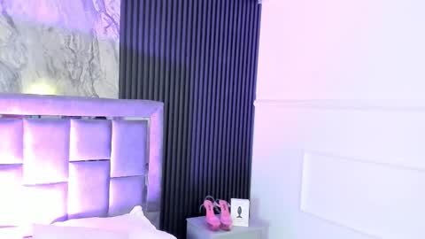 Snapshot of miiaamonroee chatting on 24, 10, 2025 Mia Monroe online show from 24, 10, 2025