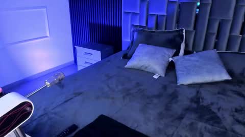 Snapshot of miiaamonroee chatting on 19, 11, 2025 Mia Monroe online show from 19, 11, 2025