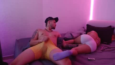 Snapshot of miialiiam0 chatting on 4, 1, 2025 Mia and Liam online show from 4, 1, 2025