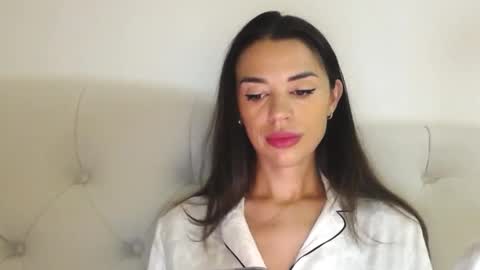 Mika online show from 11, 9, 2025