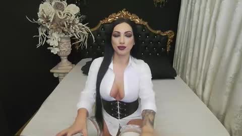Mikaela online show from 12, 2, 2025