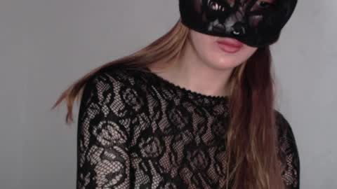 Snapshot of mikahdos chatting on 10, 1, 2025 SORAYA online show from 10, 1, 2025