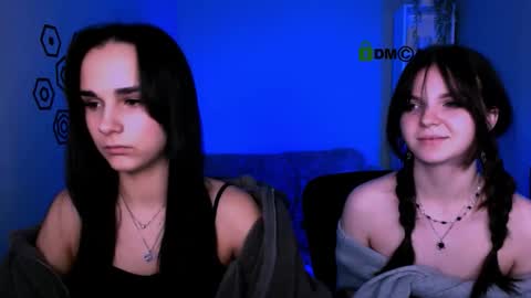 Mika online show from 21, 12, 2025