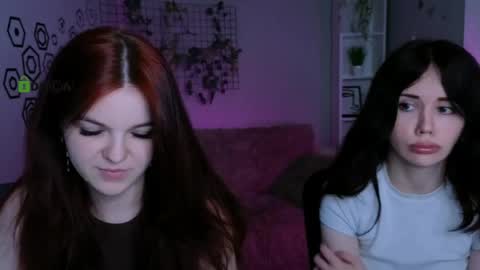 Mika online show from 18, 4, 2026