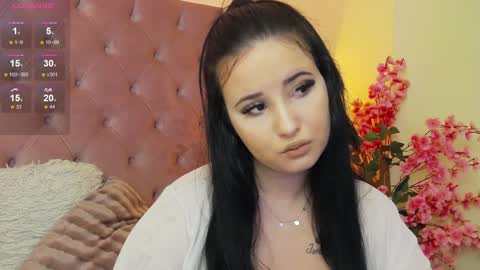 Snapshot of mikavia chatting on 11, 12, 2024 Mika online show from 11, 12, 2024