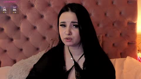 Snapshot of mikavia chatting on 16, 12, 2024 Mika online show from 16, 12, 2024