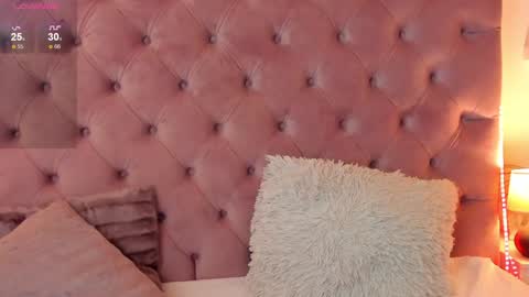 Snapshot of mikavia chatting on 26, 12, 2024 Mika online show from 26, 12, 2024