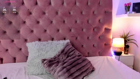 Snapshot of mikavia chatting on 17, 1, 2025 Mika online show from 17, 1, 2025