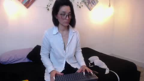 Snapshot of mikaza_akerman chatting on 30, 4, 2026 mikaza online show from 30, 4, 2026