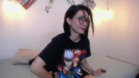 Snapshot of mikaza_akerman chatting on 11, 5, 2026 mikaza online show from 11, 5, 2026